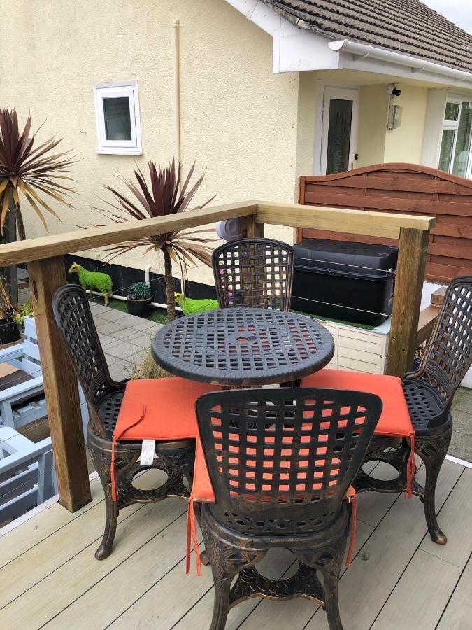 Six By The Sea - 2 Bed House - A Little Something For Everyone Saint Columb Minor Екстериор снимка